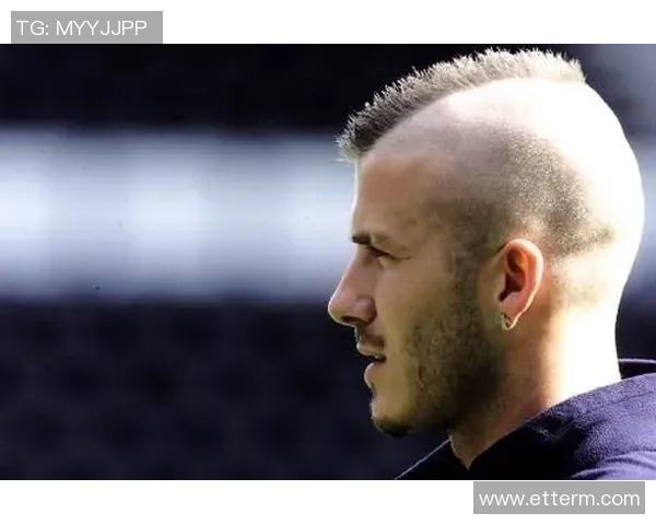 足球明星大背头发型的魅力与风格解析让你成为场上焦点 足球明星大背头发型的魅力与风格解析让你成为场上焦点